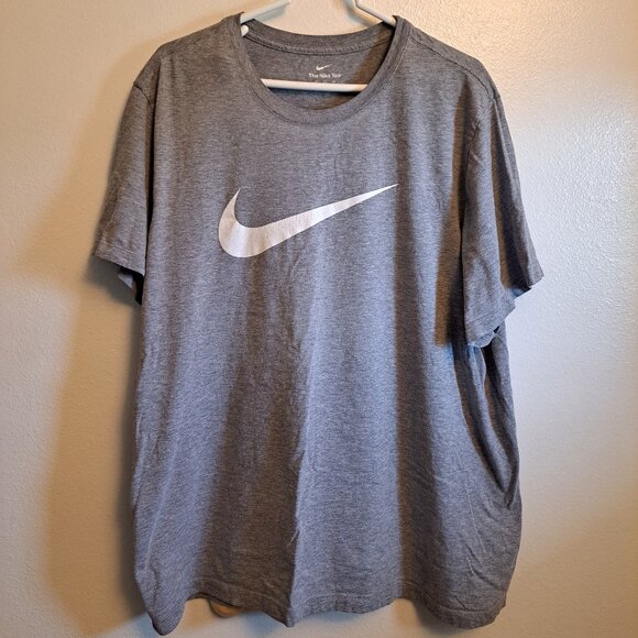 Nike Other - Nike Logo Short Sleeve T-Shirt